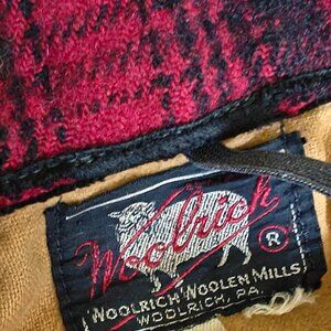 Vintage Woolrich Buffalo plaid wool Mackinaw jacket size 36